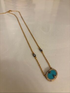 Gold-Tone Necklace with Turquoise Round Pendant